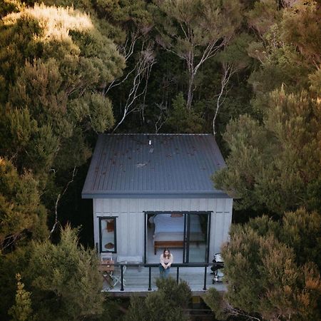 Treehouse Hideaway At Rekindle Tree Houses Opua Exterior photo