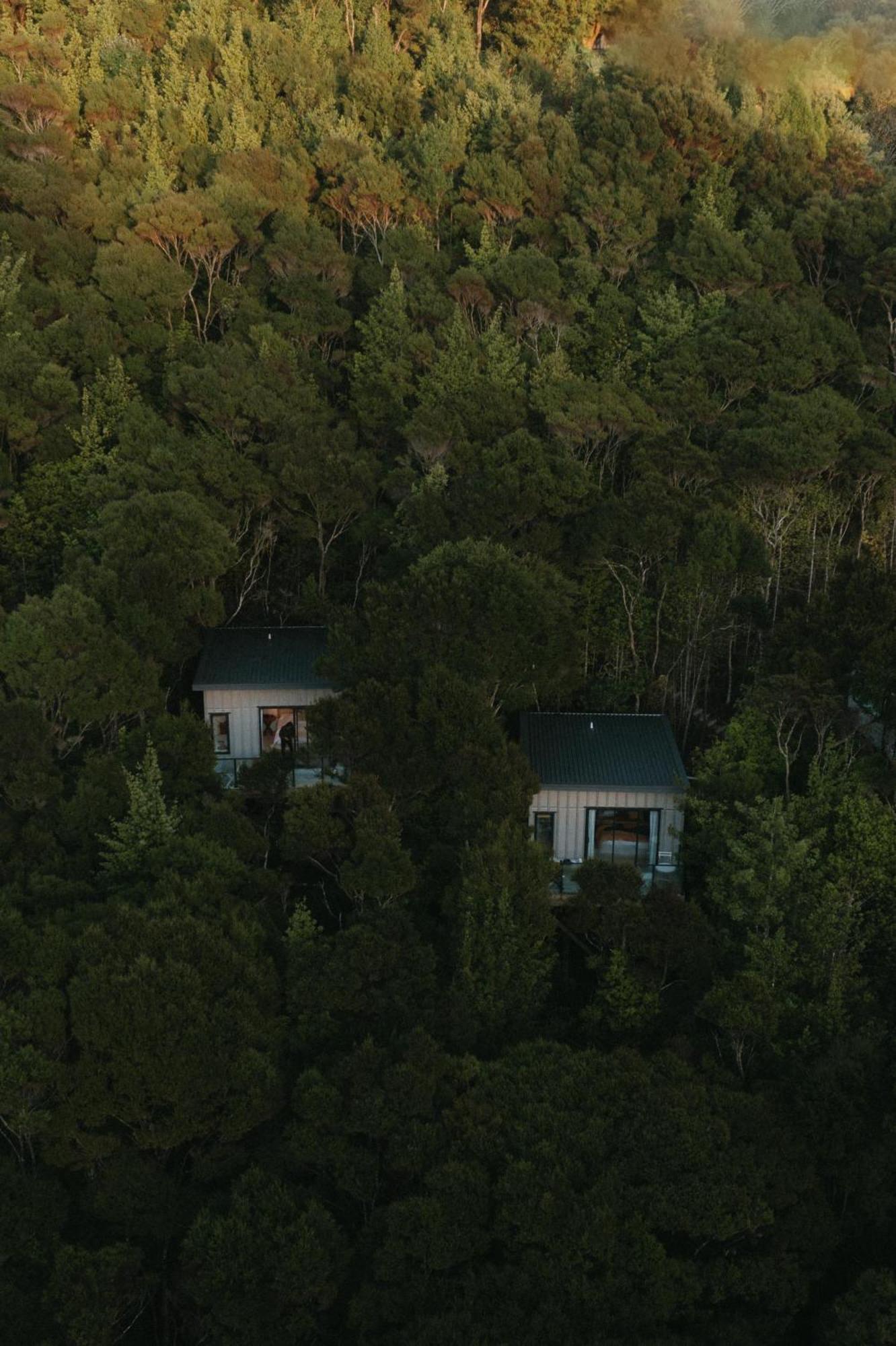 Treehouse Hideaway At Rekindle Tree Houses Opua Exterior photo